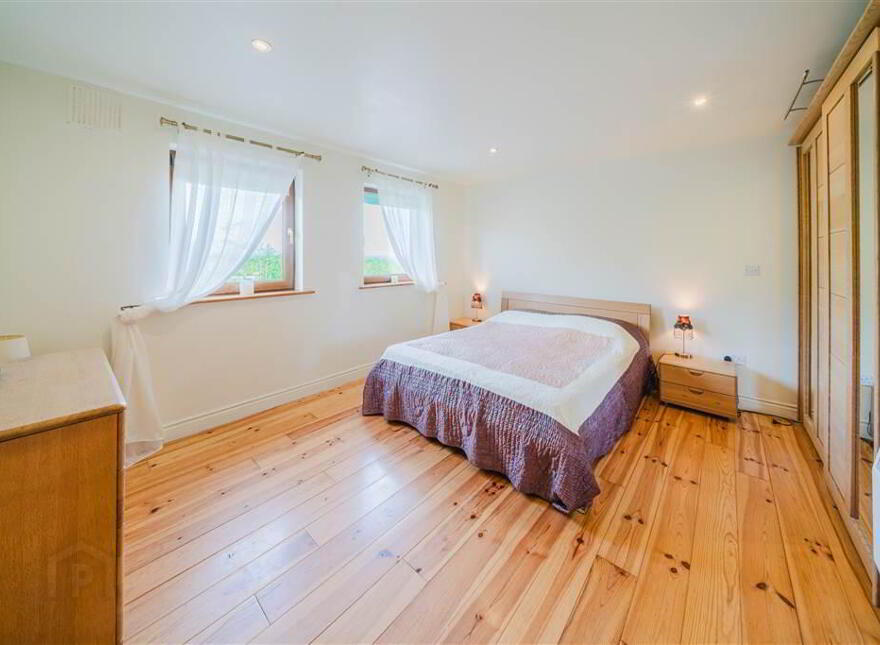 2 Oldhead Woods, Oldhead, Louisburgh, F28T623