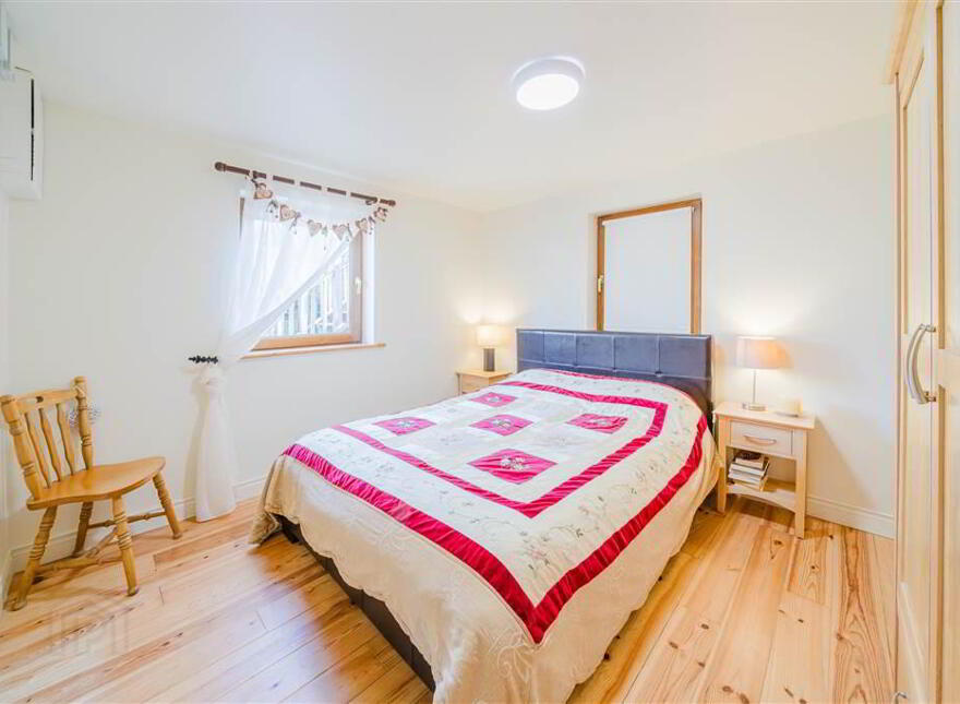 2 Oldhead Woods, Oldhead, Louisburgh, F28T623