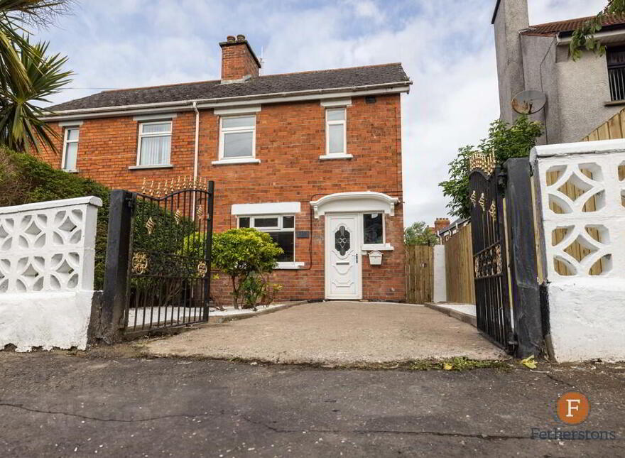 134 Grand Parade, Belfast, BT5 5PD photo