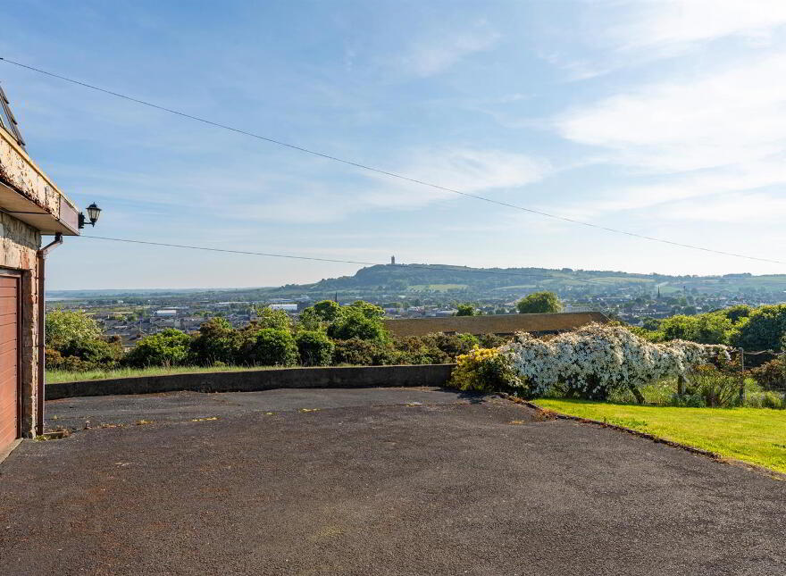 16 Hillcrest Avenue, Newtownards, BT23 7AW