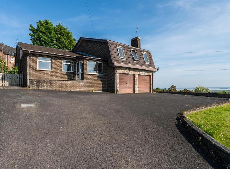 16 Hillcrest Avenue, Newtownards, BT23 7AW