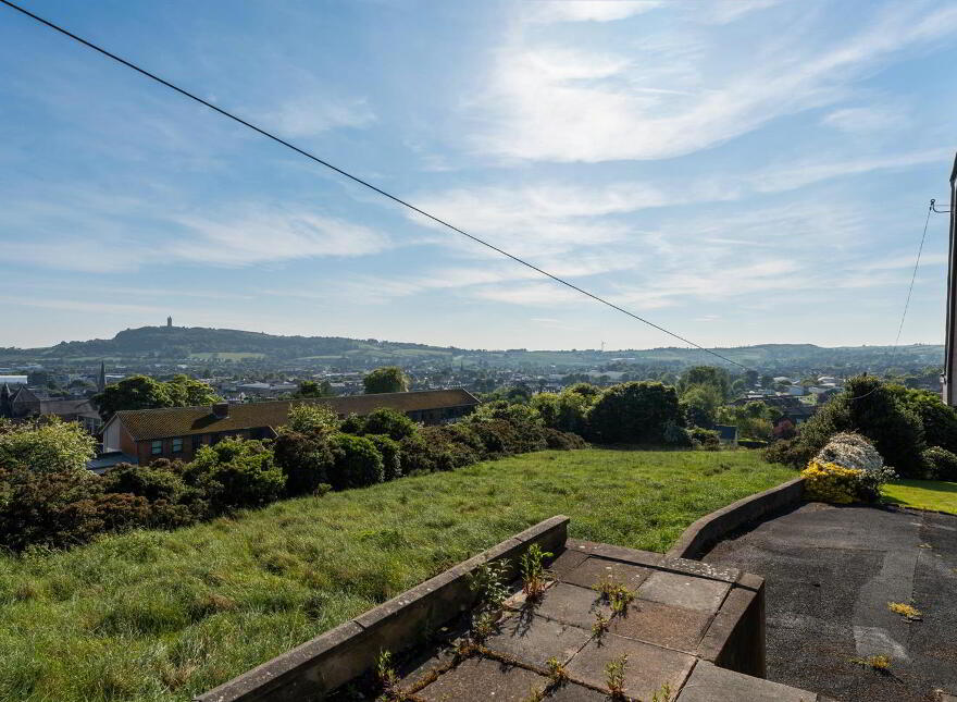 16 Hillcrest Avenue, Newtownards, BT23 7AW