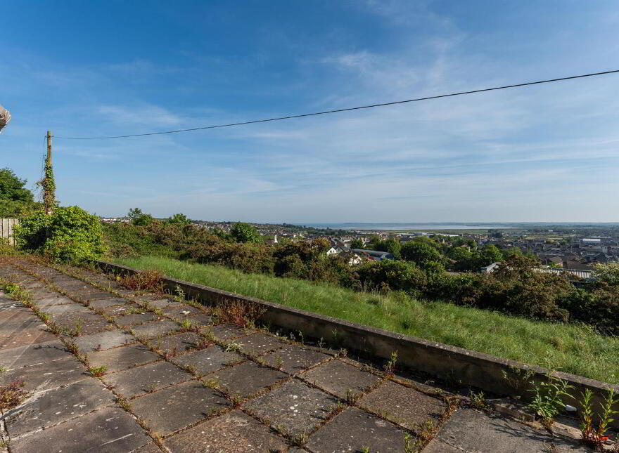 16 Hillcrest Avenue, Newtownards, BT23 7AW