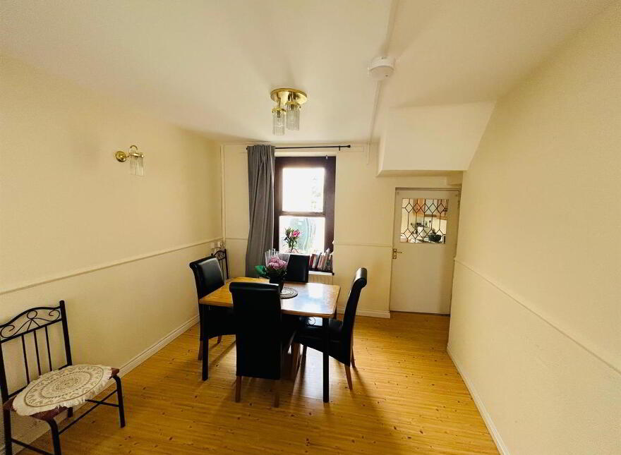 27 Cuthbert Street, L'Derry, BT47 2EX