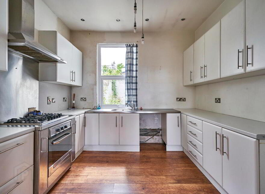 44 Seacliff Road, Bangor, BT20 5EZ