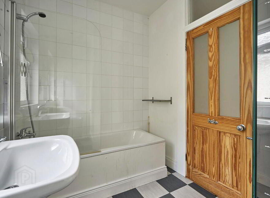 44 Seacliff Road, Bangor, BT20 5EZ