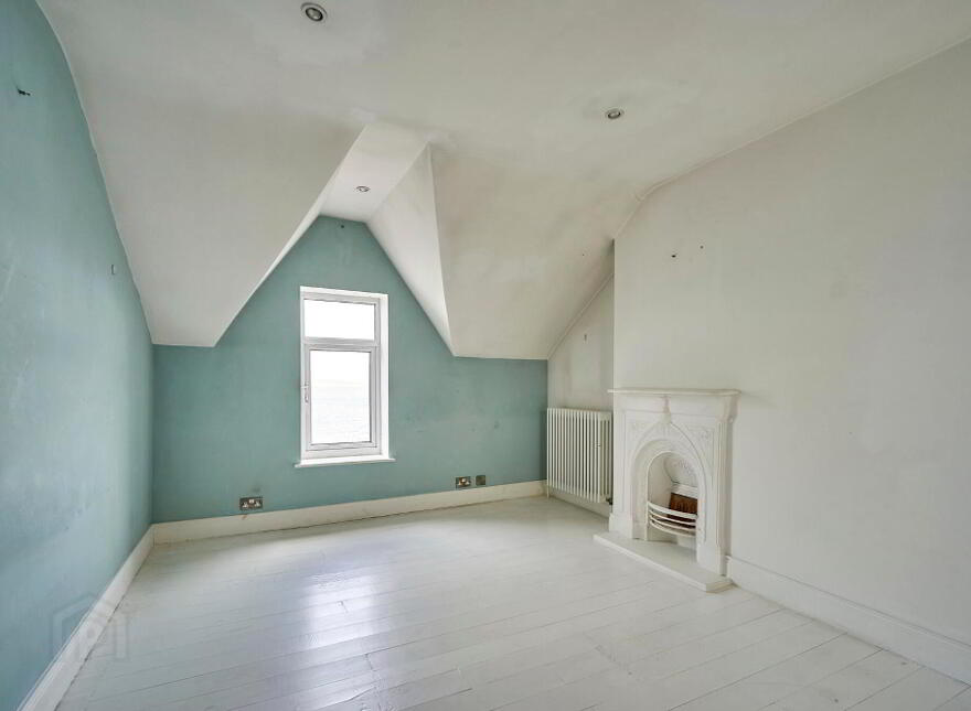 44 Seacliff Road, Bangor, BT20 5EZ