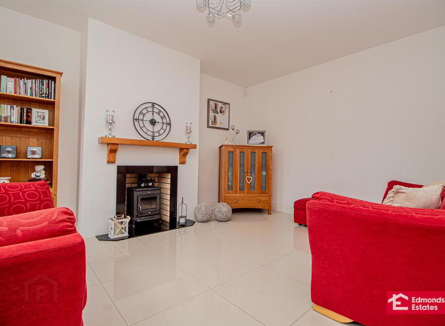 10 Three Trees Manor, Broughshane, Ballymena, BT43 7GY