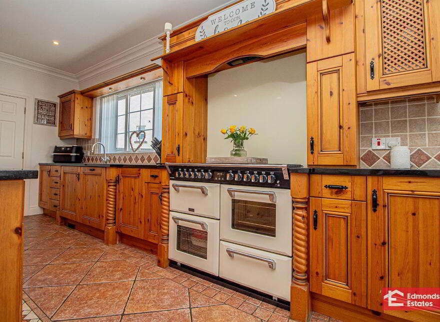 10 Three Trees Manor, Broughshane, Ballymena, BT43 7GY