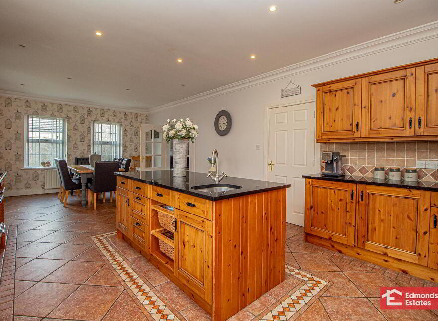 10 Three Trees Manor, Broughshane, Ballymena, BT43 7GY
