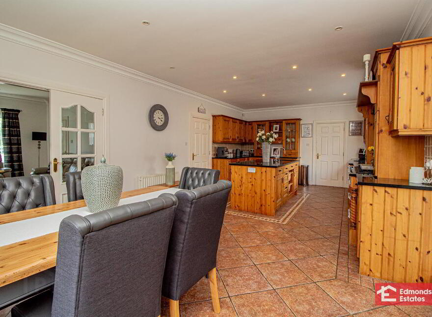 10 Three Trees Manor, Broughshane, Ballymena, BT43 7GY