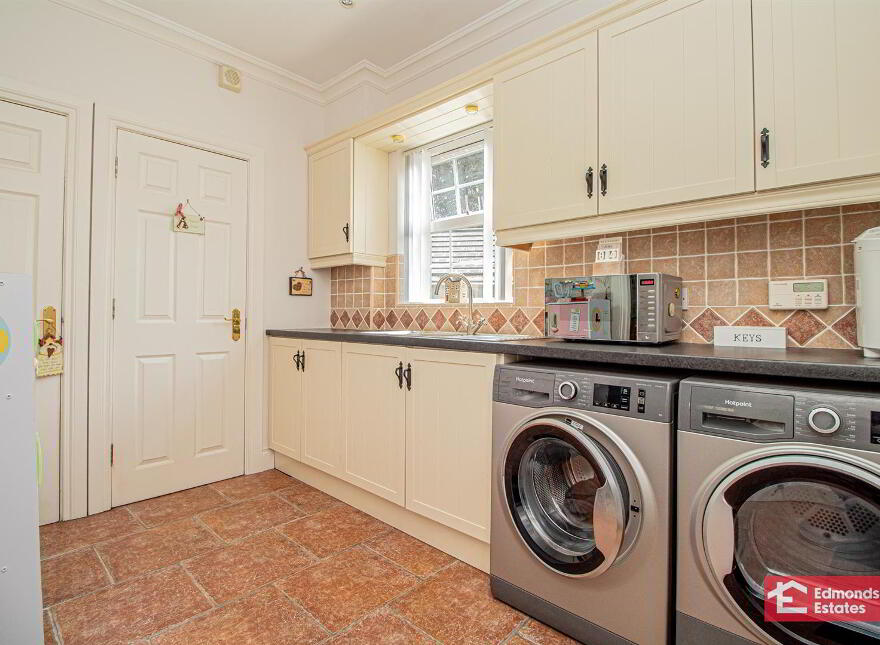 10 Three Trees Manor, Broughshane, Ballymena, BT43 7GY