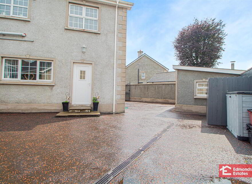 10 Three Trees Manor, Broughshane, Ballymena, BT43 7GY