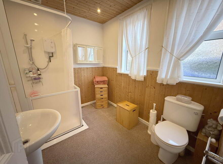 57 Hillsborough Drive, Belfast, BT6 9DS