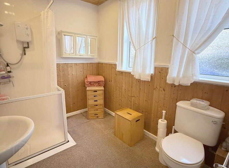57 Hillsborough Drive, Belfast, BT6 9DS
