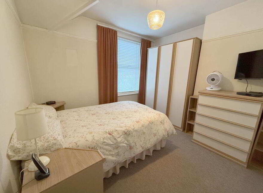 57 Hillsborough Drive, Belfast, BT6 9DS