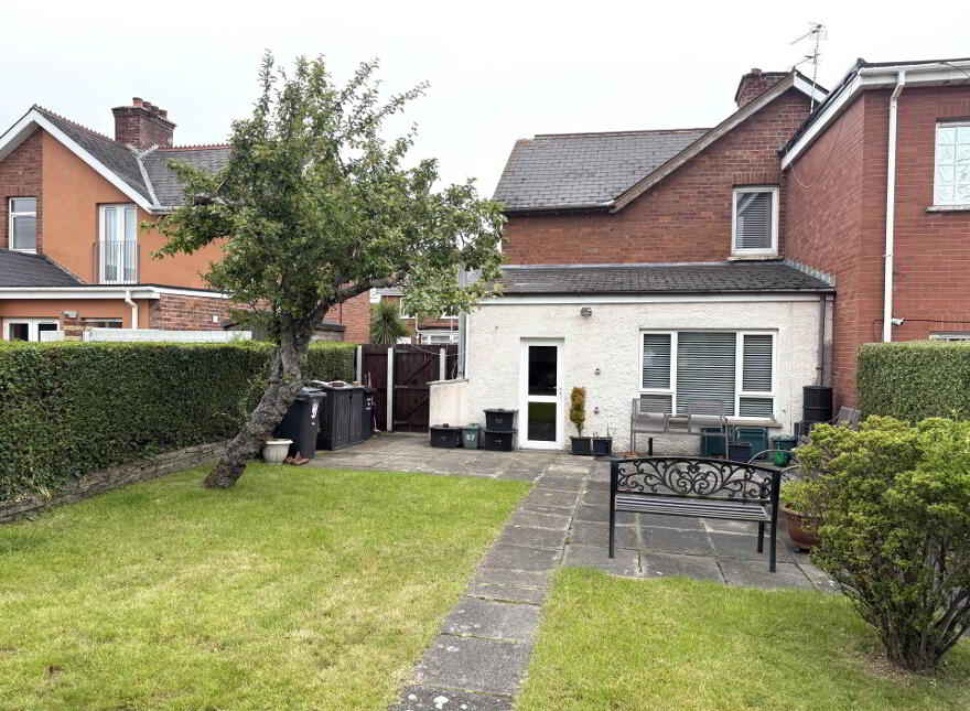 57 Hillsborough Drive, Belfast, BT6 9DS