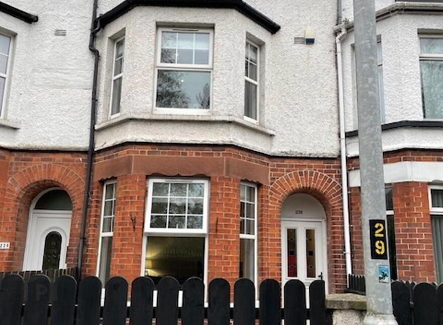 228 Ravenhill Road, Belfast, BT6 8EF