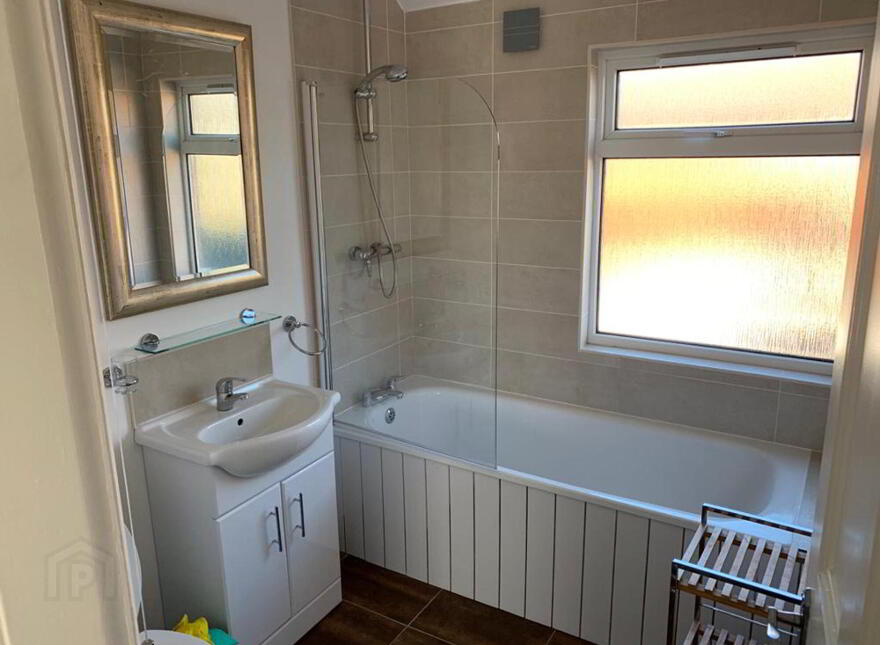 119 Donnybrook St, Belfast, BT9 7DE