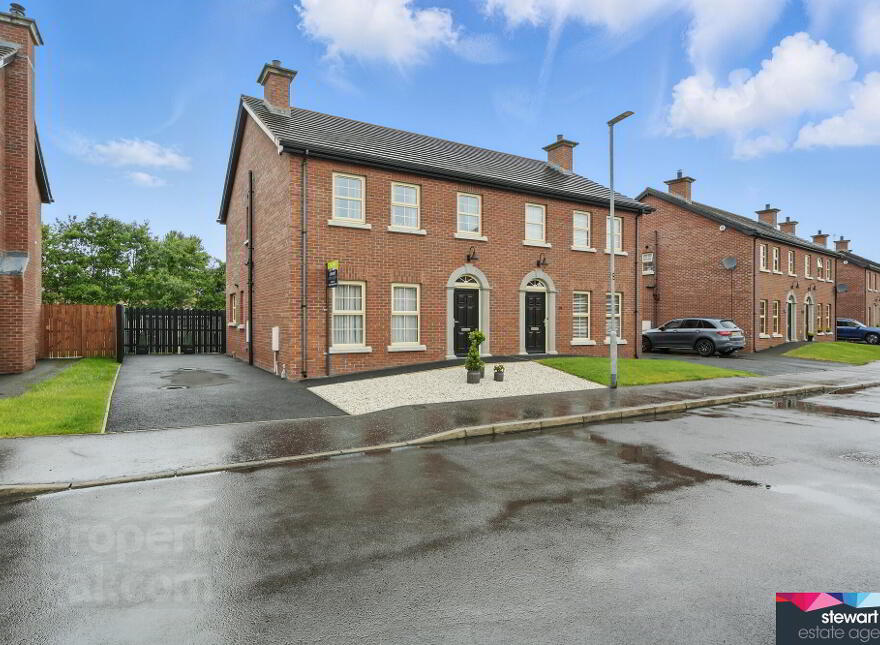 137 Ballynadrone Meadows, Magheralin, BT67 0FZ photo
