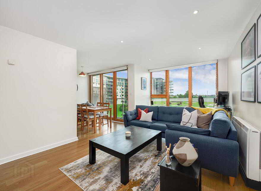 81 The Crescent Building, Parkwest, Dublin, D12N525