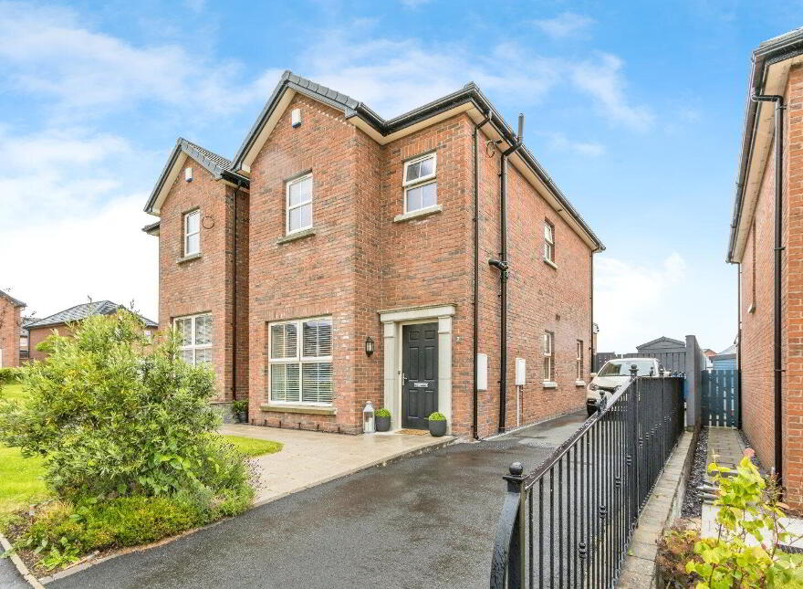 2 Helens Wood Place, Bangor, BT19 1GQ photo