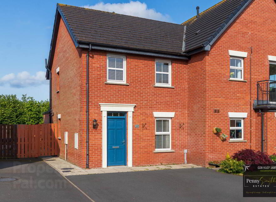 121 Linen Crescent, Bangor, BT19 7JW photo