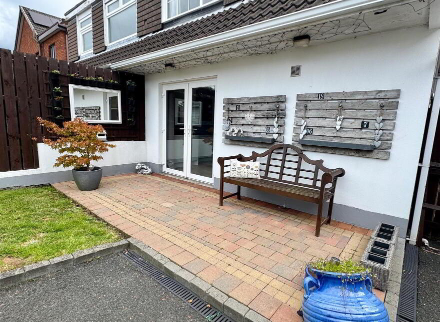 49 Clare Heights, Ballyclare, BT39 9HA