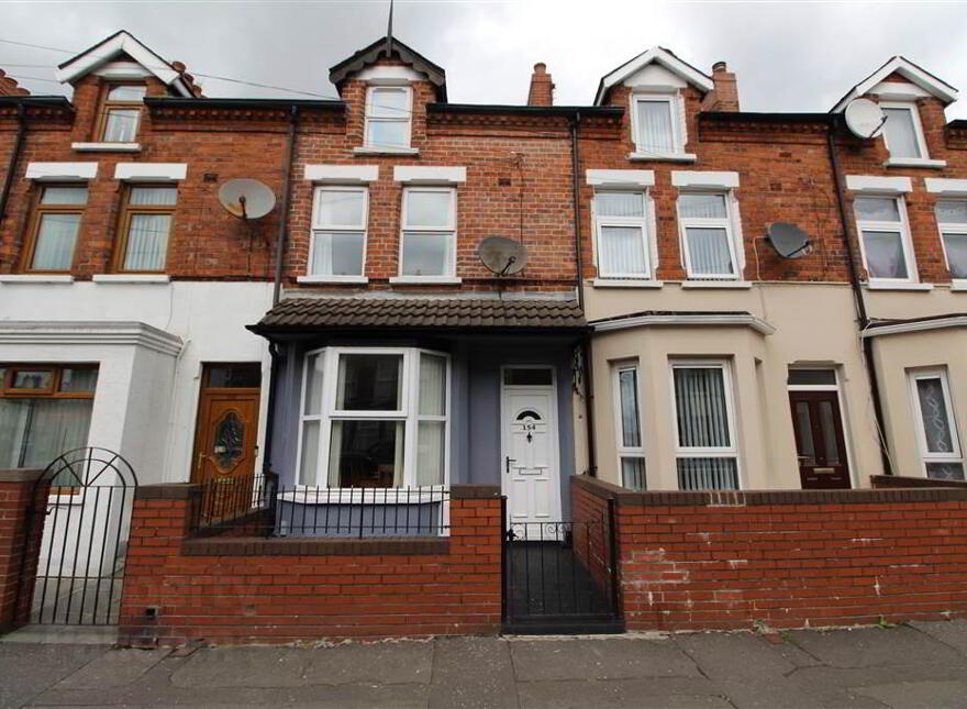 154 My Lady's Road, Belfast, BT6 8FD photo