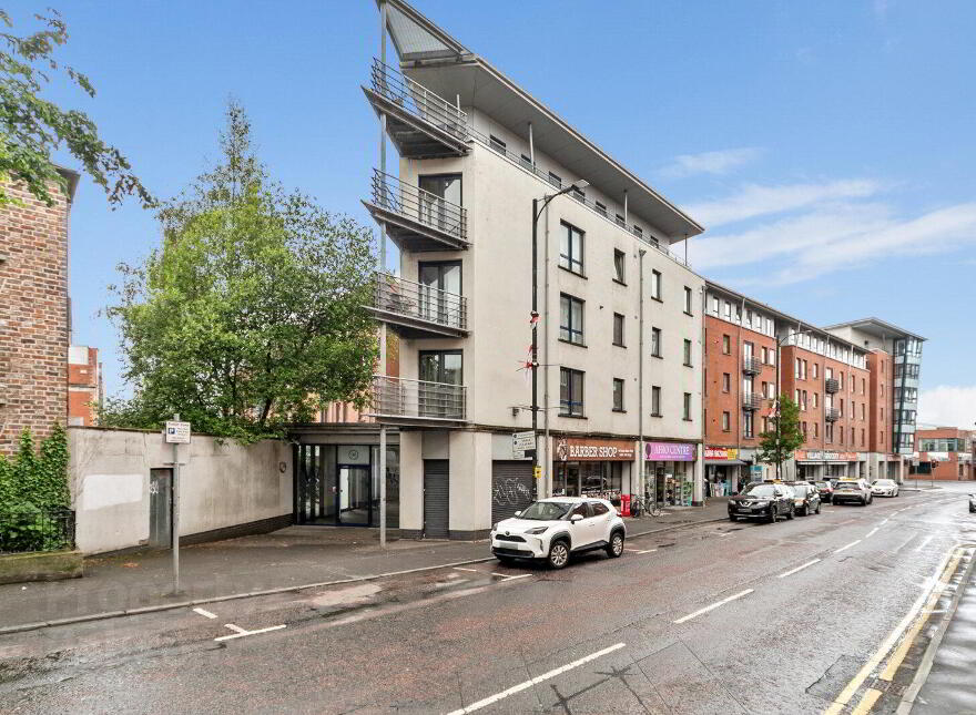 Apartment C, 2.3 Whitehall Square, Belfast, BT12 5EU photo