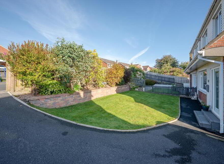 14 Ballymacormick Drive, Bangor, BT19 6BH
