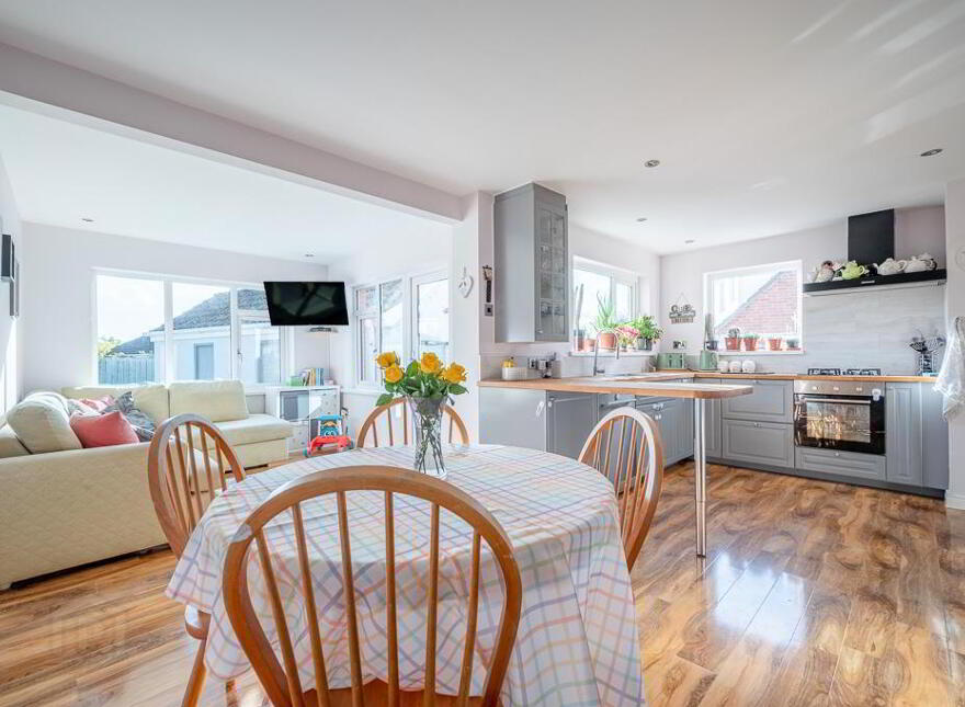 14 Ballymacormick Drive, Bangor, BT19 6BH