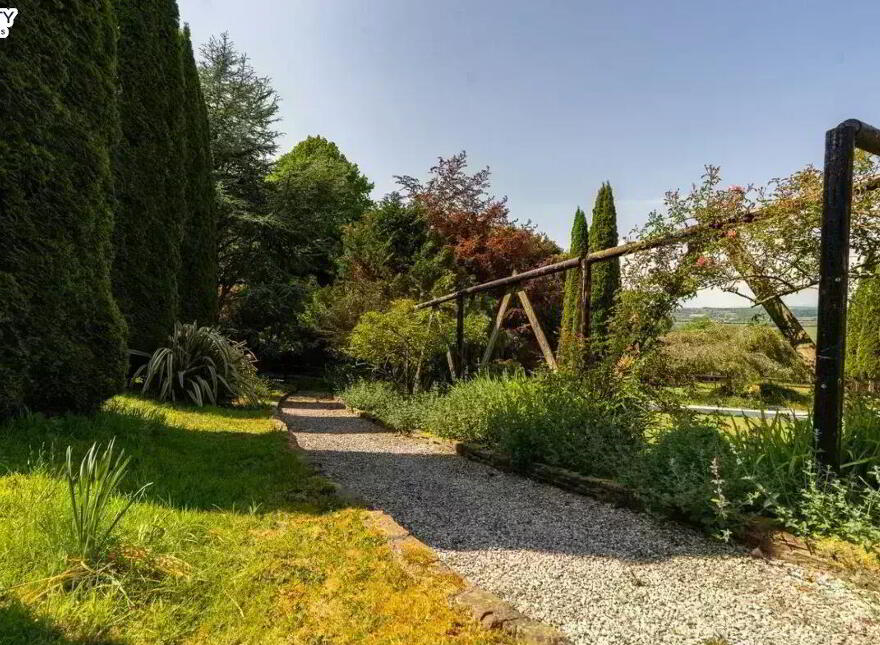 Ledbury, Conna