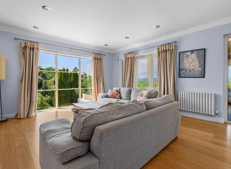 Ledbury, Conna