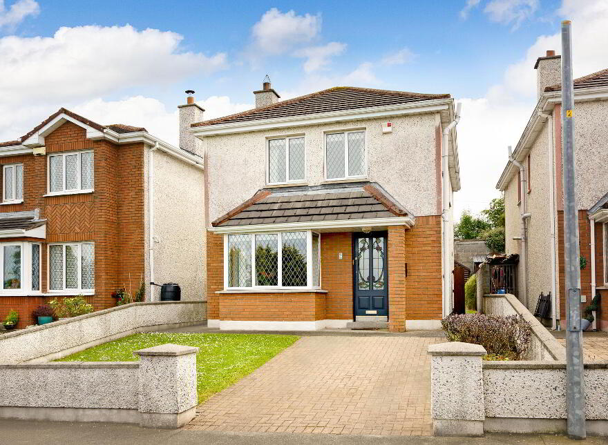 2 Springhill Court photo