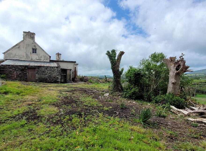 For Sale - Traditional Stone House, Brehig, Waterville