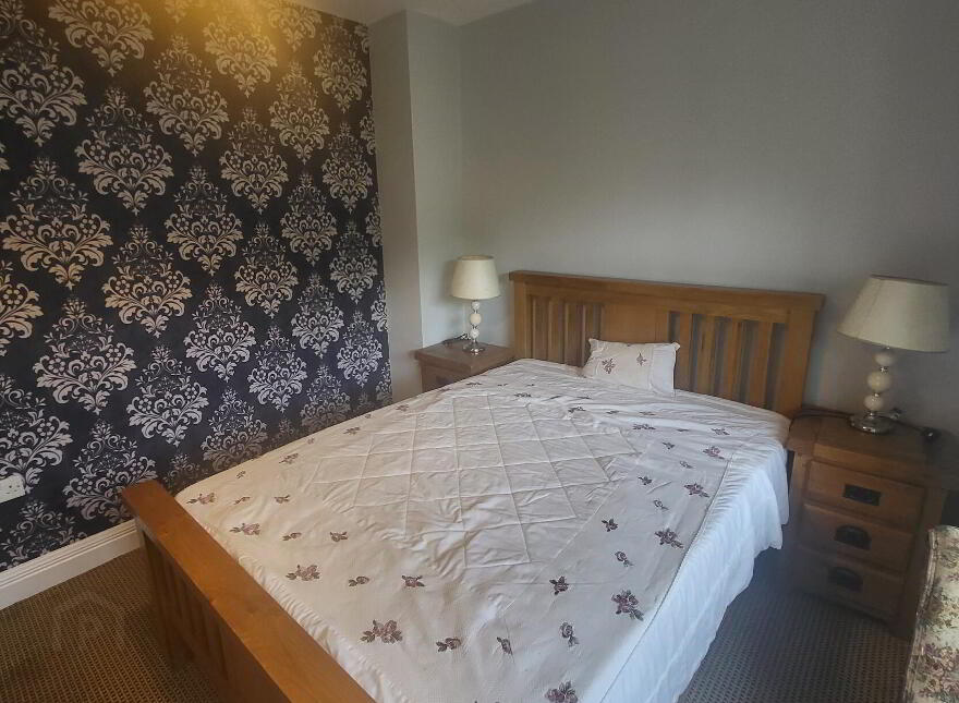 21 Crofton Court. Lough Rynn, Mohill, N41R223