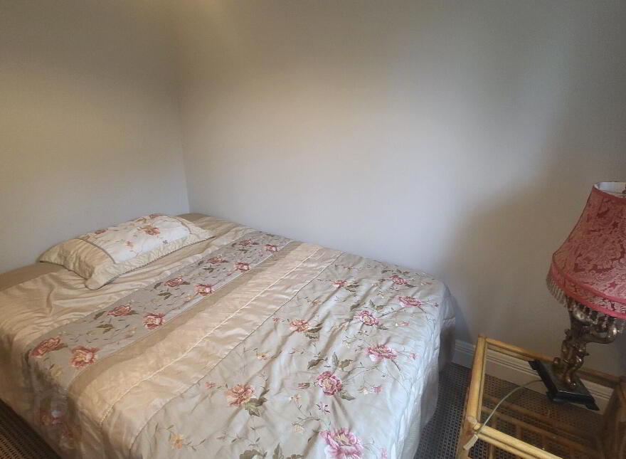 21 Crofton Court. Lough Rynn, Mohill, N41R223