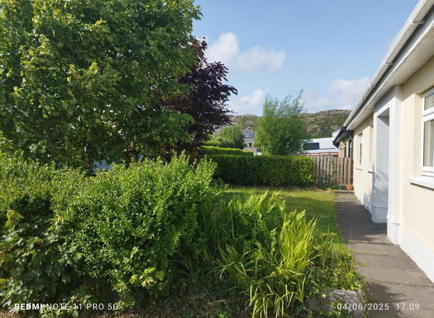 40 Tullyvoheen, Galway Road, Clifden, H71P996