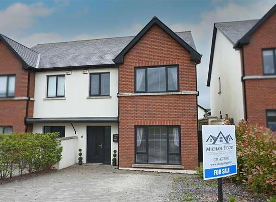 6 Maple Hill, Castle Heights, Carrigaline