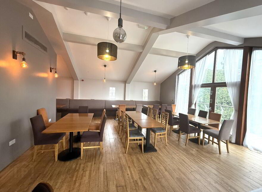First Floor, 29 Market Square, Dromore, BT25 1AW