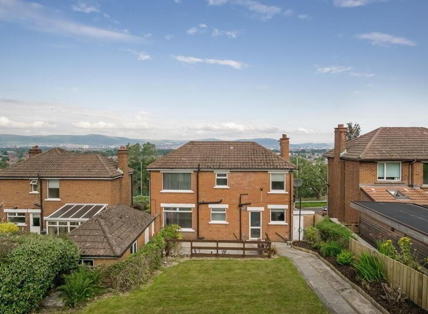 30 Beechgrove Drive, Belfast, BT6 0NW