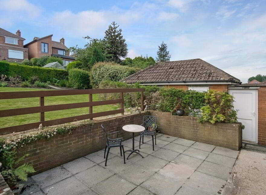 30 Beechgrove Drive, Belfast, BT6 0NW