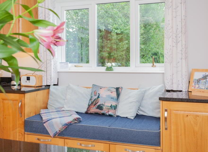 Old Oaks, 14b Moira Road, Moira, BT28 2HQ