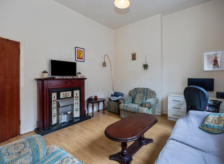 45 Cromwell Road, Belfast, BT7 1JX