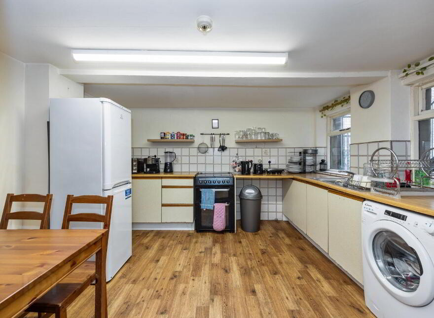 45 Cromwell Road, Belfast, BT7 1JX