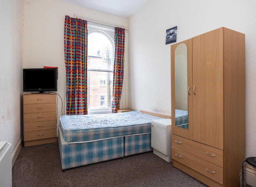 45 Cromwell Road, Belfast, BT7 1JX