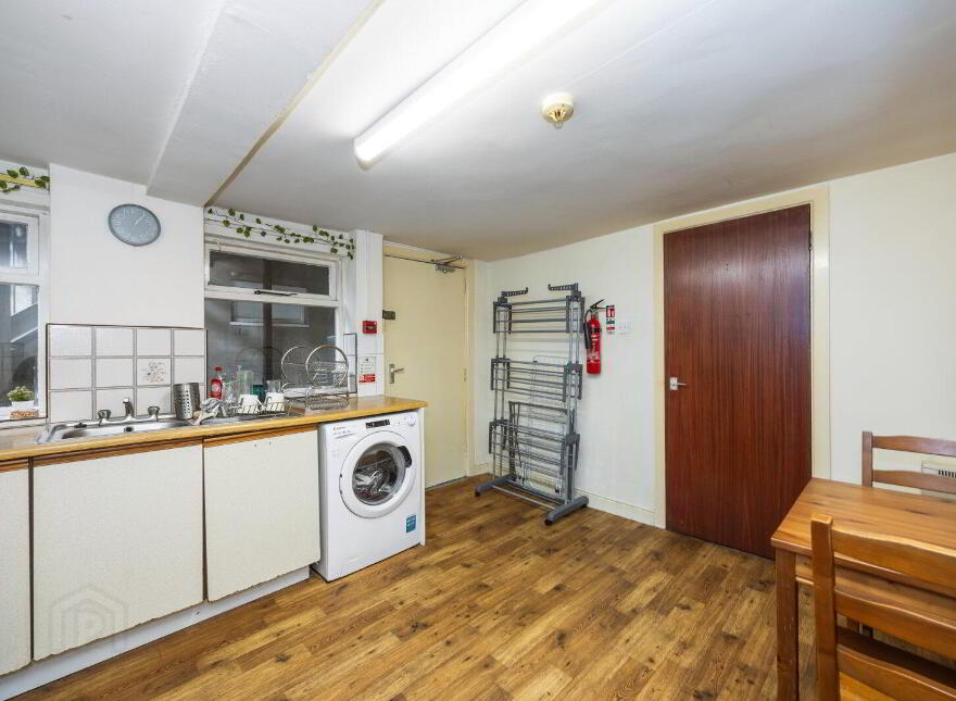45 Cromwell Road, Belfast, BT7 1JX