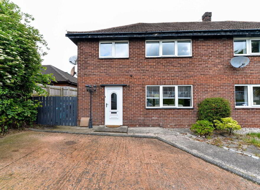 326 Holywood Road, Belfast, BT4 1SG photo
