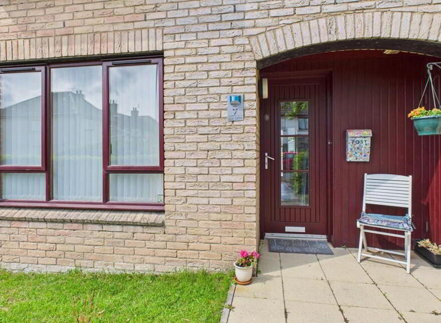 9 Cove Hollow, Groomsport, Bangor, BT19 6HT